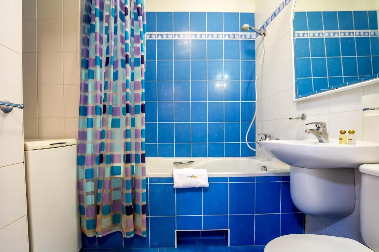 Apartment On Triokhsviatytelska Kiev